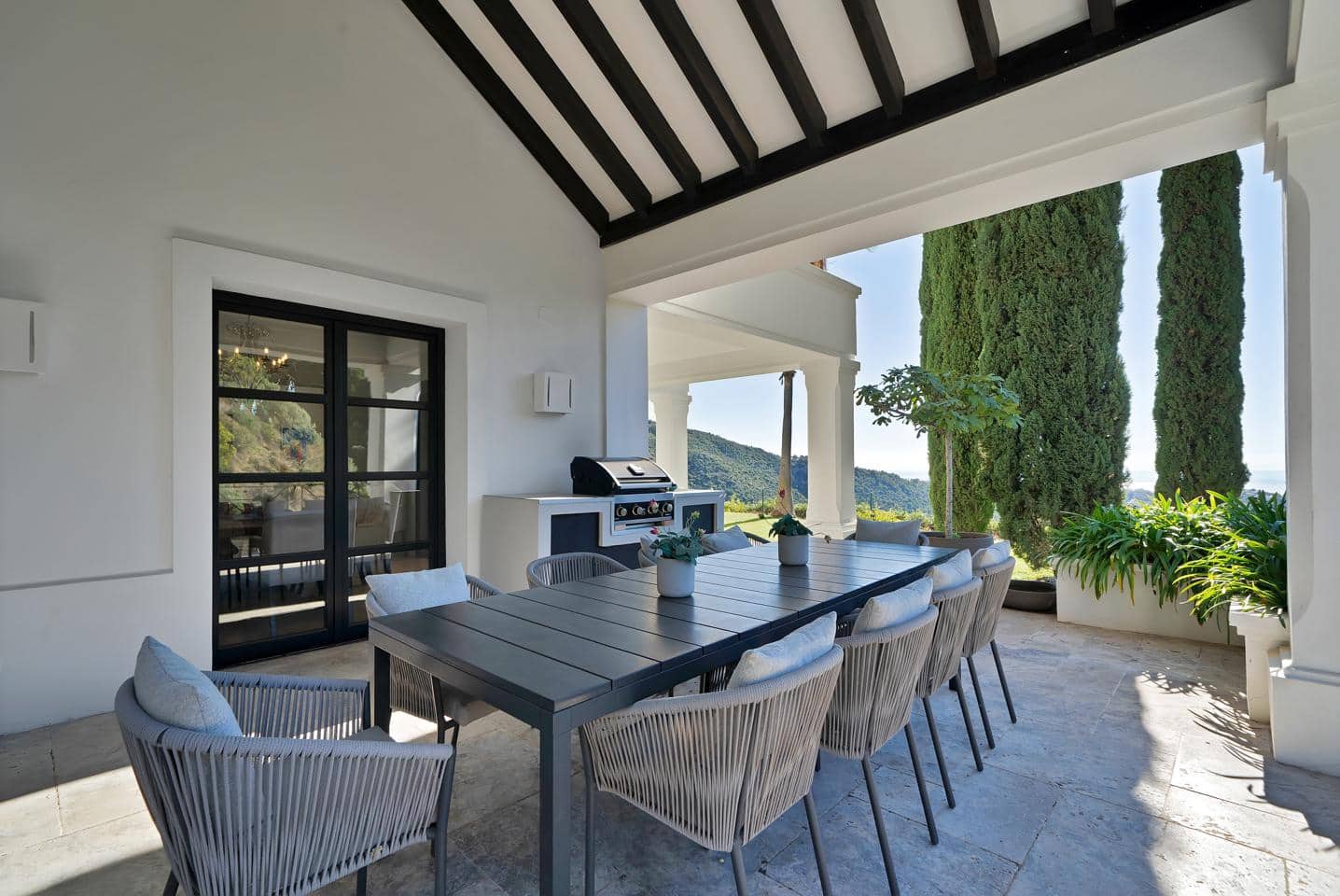 5 Zimmer Villa zu verkaufen in Benahavis mit Pool Garage - 4.950.000 € (Ref: 9451482)