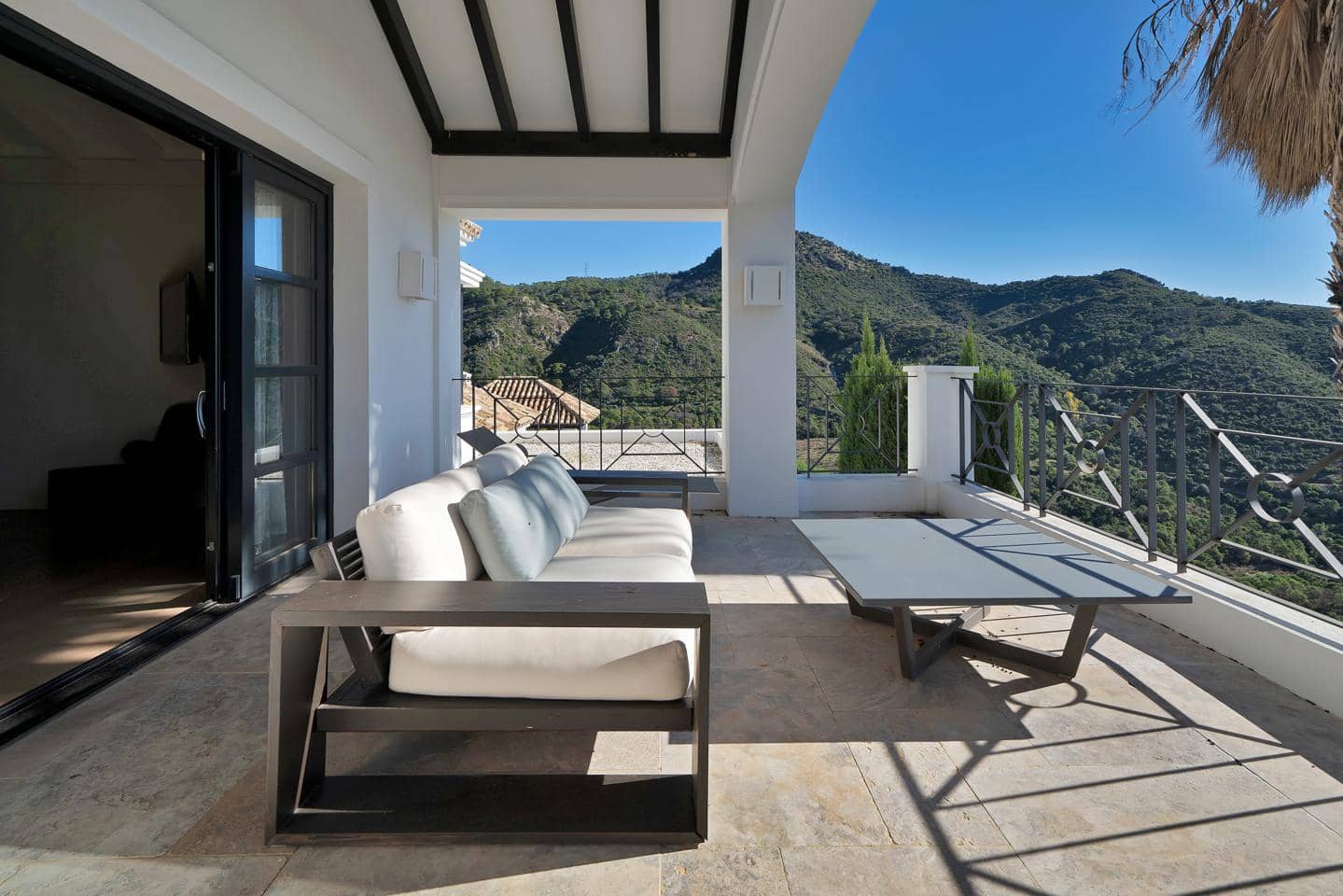 5 Zimmer Villa zu verkaufen in Benahavis mit Pool Garage - 4.950.000 € (Ref: 9451482)