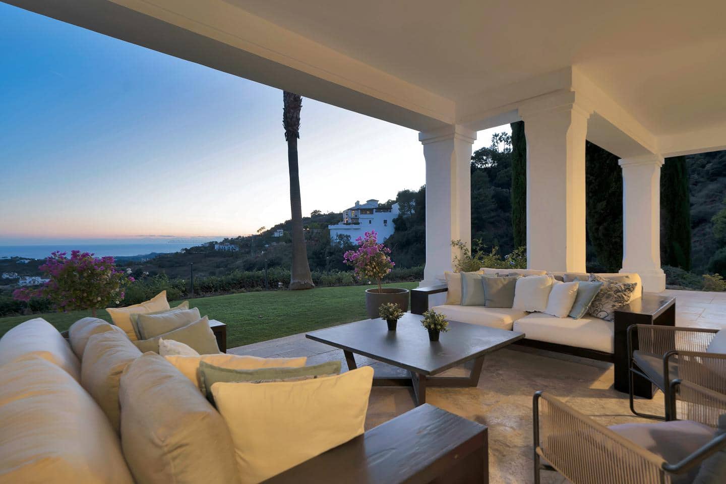 5 Zimmer Villa zu verkaufen in Benahavis mit Pool Garage - 4.950.000 € (Ref: 9451482)