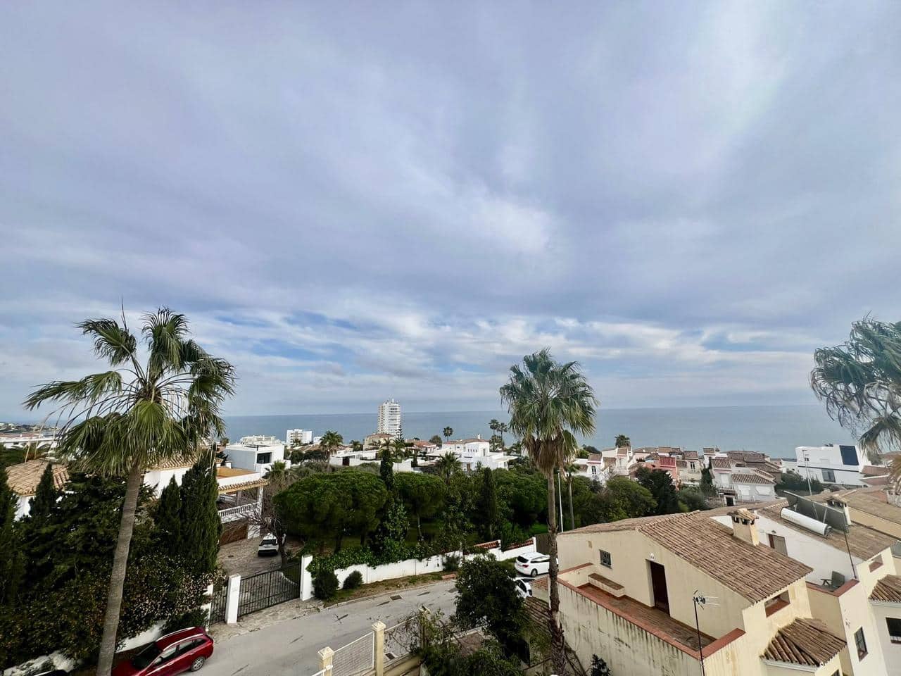 1 soverom Leilighet til salgs i Torreguadiaro med svømmebasseng garasje - € 246 000 (Ref: 9455709)