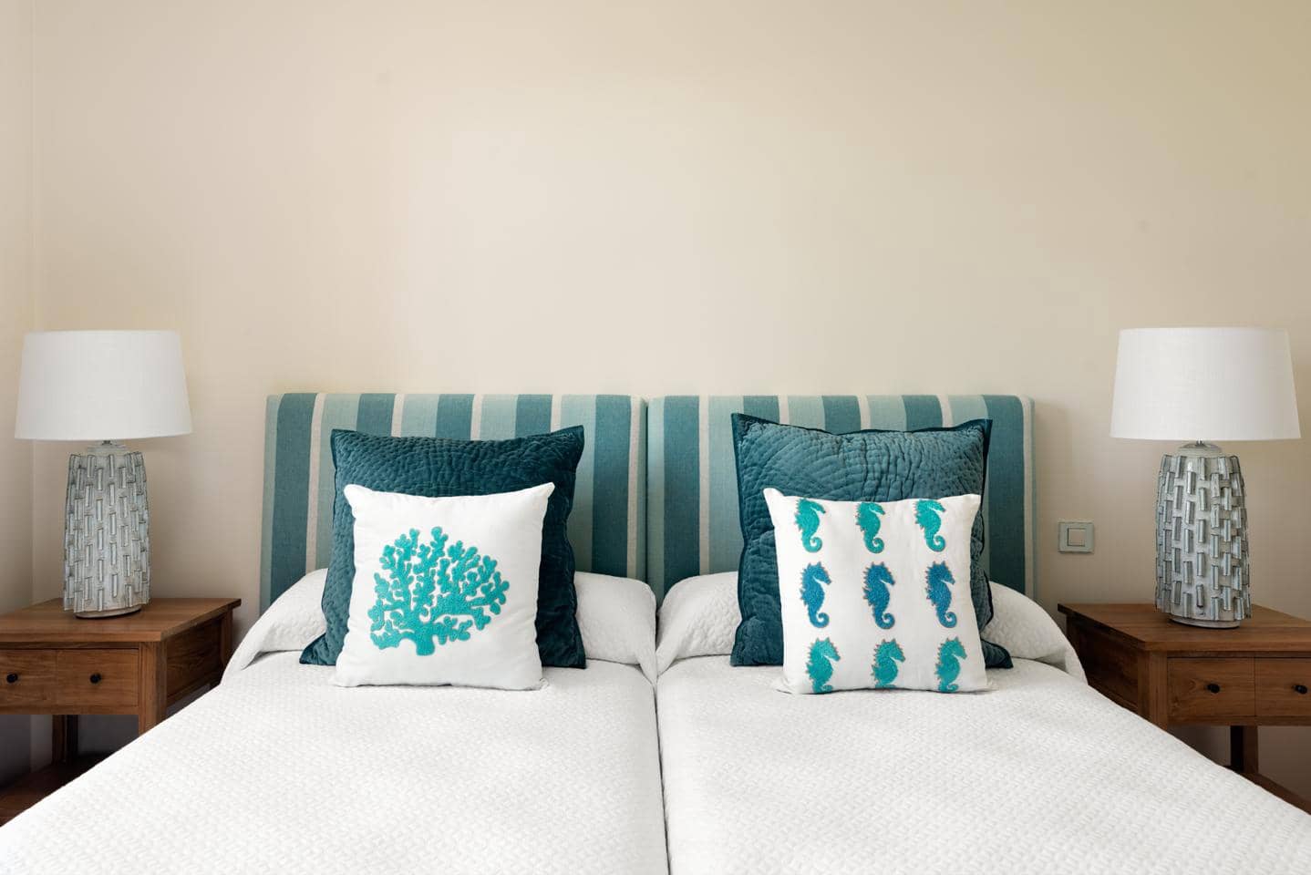 4 makuuhuone Huvila myytävänä paikassa Sotogrande mukana uima-altaan 
autotalli - 1 180 000 € (Ref: 9468984)