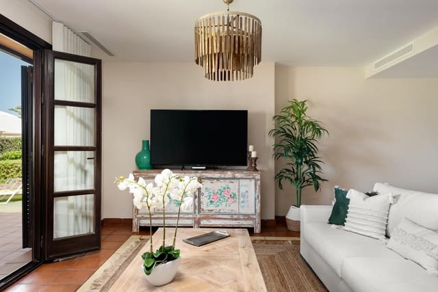 4 makuuhuone Huvila myytävänä paikassa Sotogrande Alto, San Roque mukana uima-altaan 
autotalli - 1 180 000 € (Ref: 9468984)