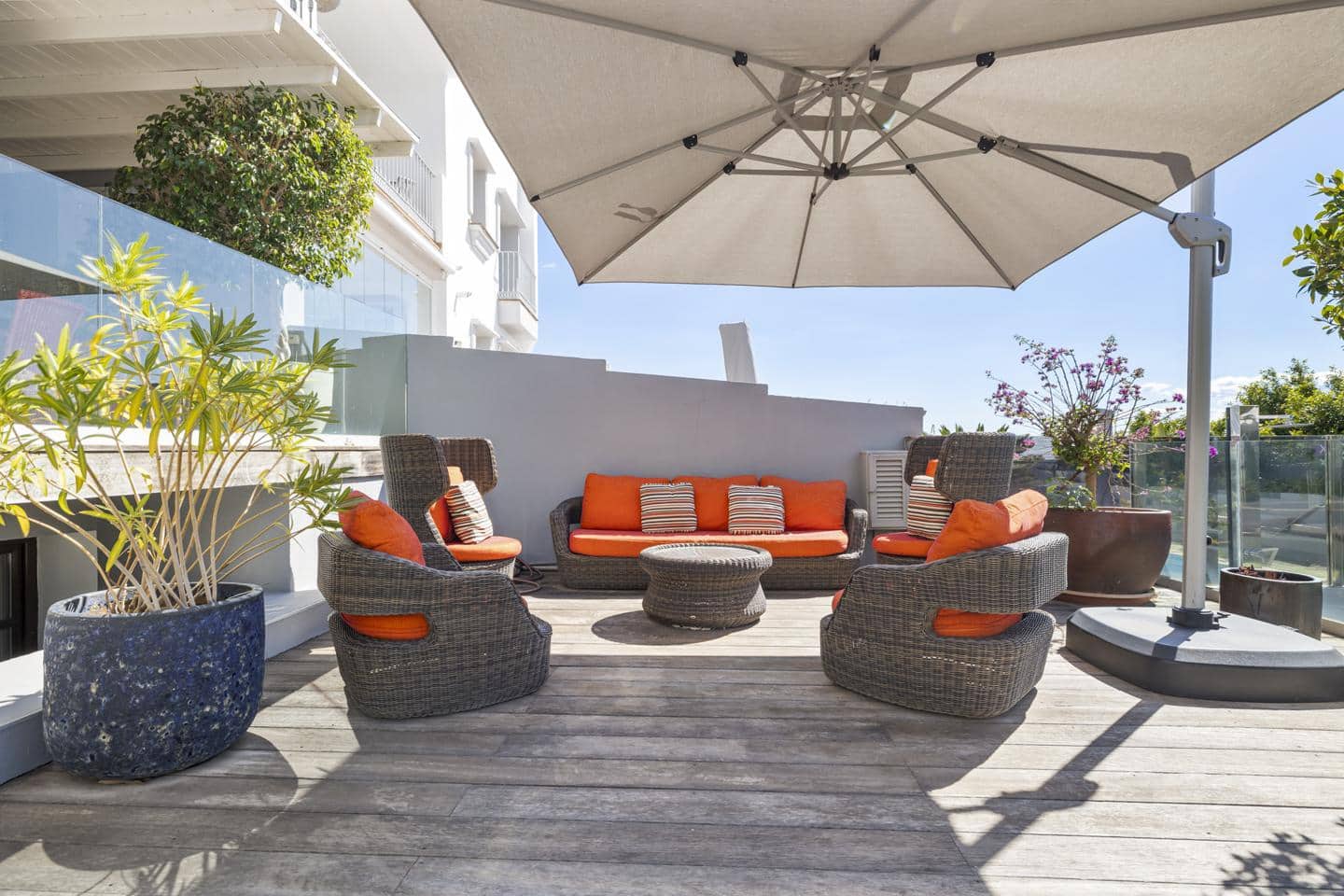 5 sypialnia Mieszkanie na sprzedaż w Benahavis z basenem garażem - 1 095 000 € (Ref: 9471896)