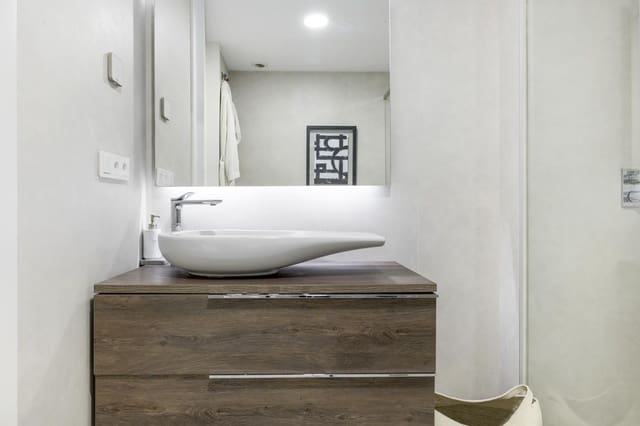 3 chambre Appartement à vendre à New Golden Mile, Estepona avec piscine garage - 1 145 000 € (Ref: 9471897)