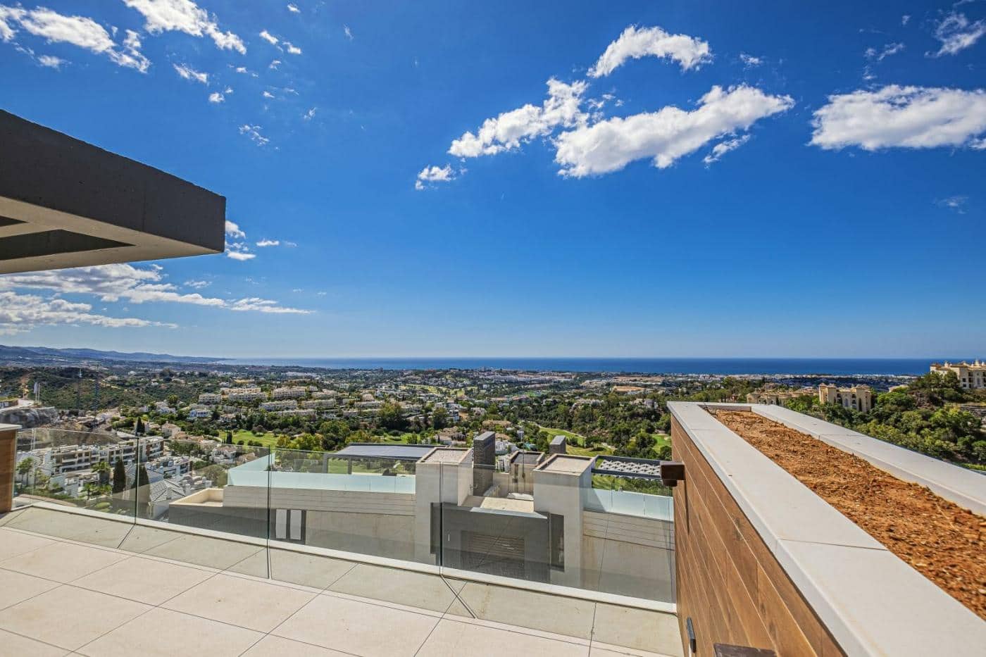 3 bedroom Villa for sale in Benahavis with pool garage - € 1,490,000 (Ref: 9483259)