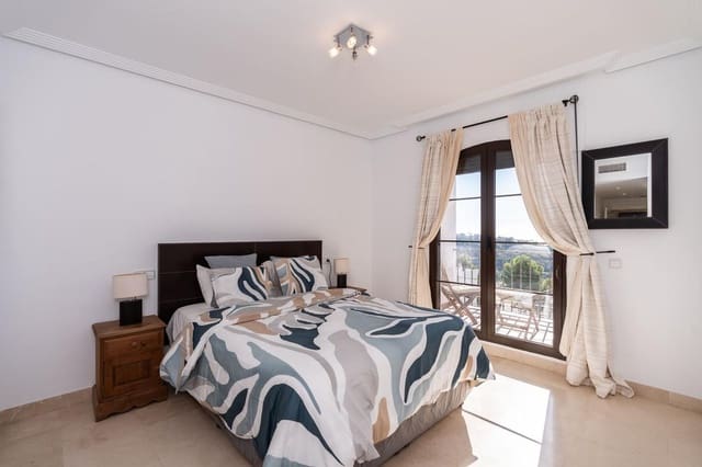 2 bedroom Flat for sale in Los Arqueros - Puerto del Almendro, Benahavís with pool garage - € 465,000 (Ref: 9492725)