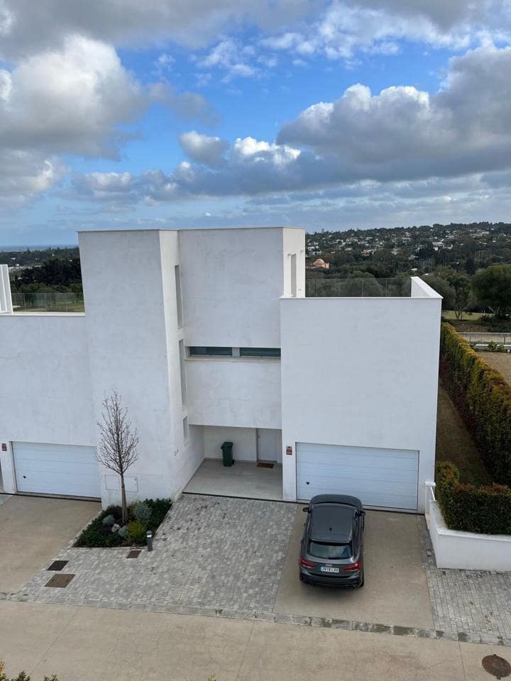 5 chambre Villa/Maison à vendre à Sotogrande avec piscine garage - 1 550 000 € (Ref: 9533126)