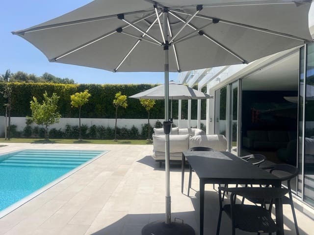 5 chambre Villa/Maison à vendre à Sotogrande Alto, San Roque avec piscine garage - 1 550 000 € (Ref: 9533126)