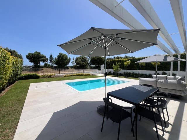 5 chambre Villa/Maison à vendre à Sotogrande Alto, San Roque avec piscine garage - 1 550 000 € (Ref: 9533126)