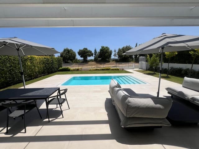 5 chambre Villa/Maison à vendre à Sotogrande Alto, San Roque avec piscine garage - 1 550 000 € (Ref: 9533126)