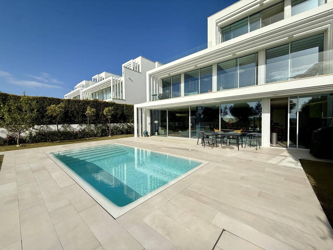 5 bedroom Villa for sale in Sotogrande with pool garage - € 1,450,000 (Ref: 9533126)