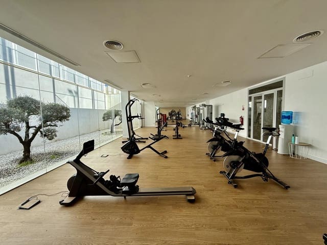 5 quarto Moradia para venda em Sotogrande Alto, San Roque com piscina garagem - 1 450 000 € (Ref: 9533126)