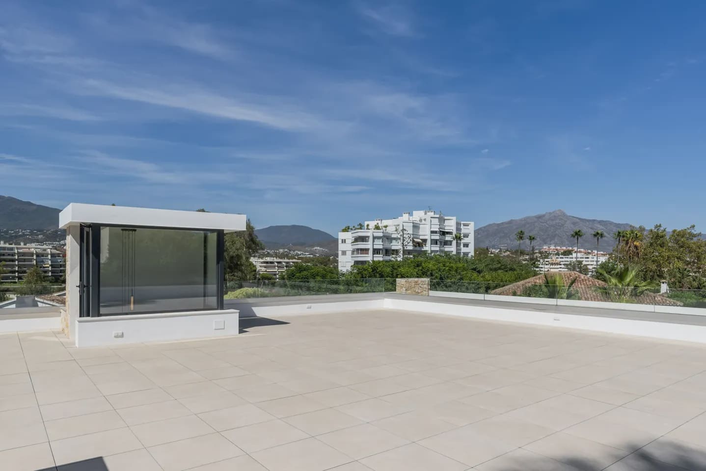 4 chambre Villa/Maison à vendre à Marbella avec piscine garage - 3 580 000 € (Ref: 9536663)