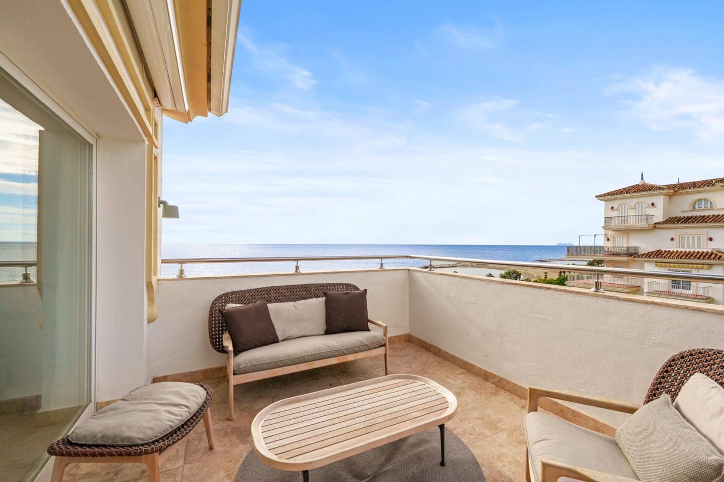 2 chambre Appartement à vendre à Marbella avec piscine garage - 1 995 000 € (Ref: 9542600)