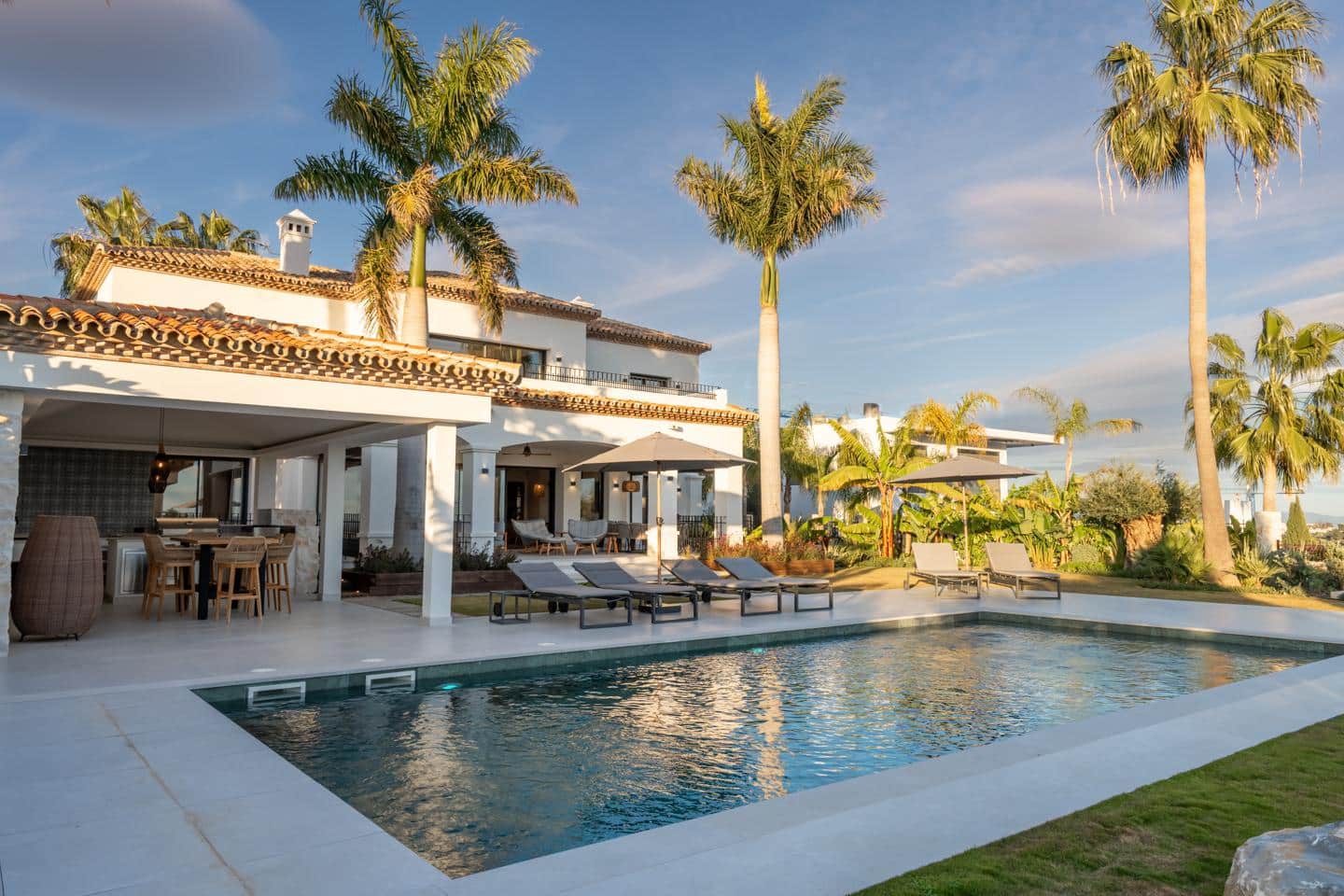 4 slaapkamer Villa te koop in Benahavis met zwembad garage - € 6.795.000 (Ref: 9547347)