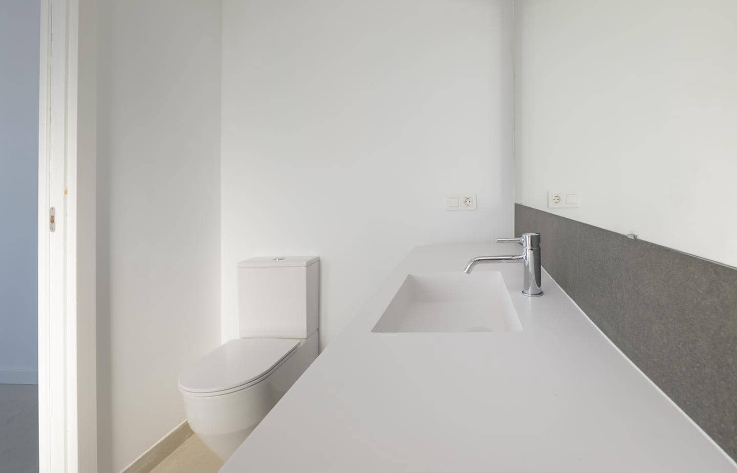 3 slaapkamer Villa te koop in Estepona met zwembad garage - € 1.050.000 (Ref: 9575359)