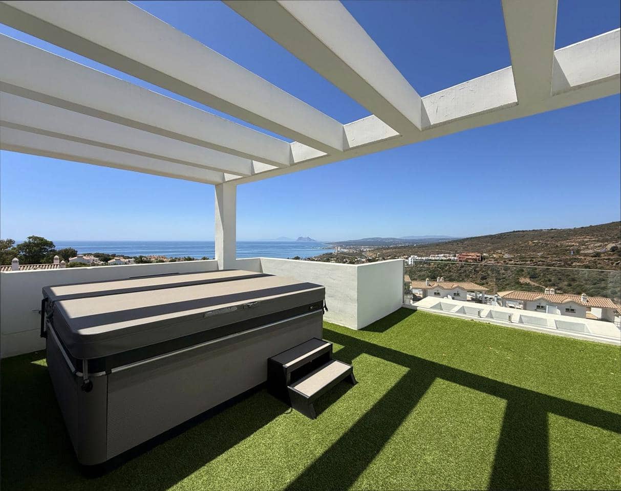 3 chambre Villa/Maison à vendre à Manilva avec piscine garage - 699 000 € (Ref: 9579979)