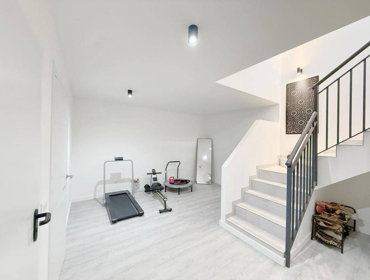 3 chambre Villa/Maison à vendre à Manilva avec piscine garage - 699 000 € (Ref: 9579979)