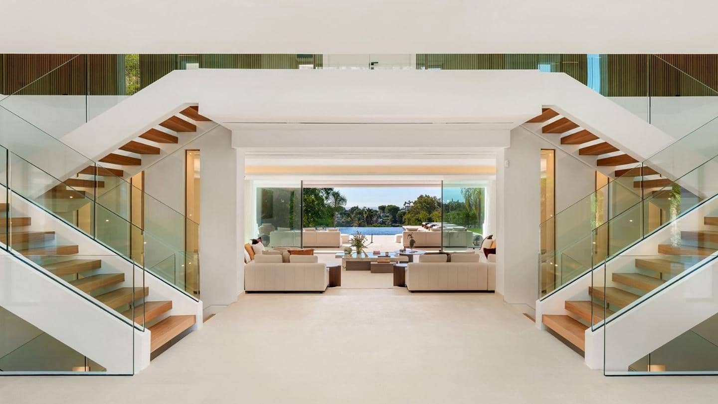 7 bedroom Villa for sale in Benahavis with pool garage - € 13,500,000 (Ref: 9596790)