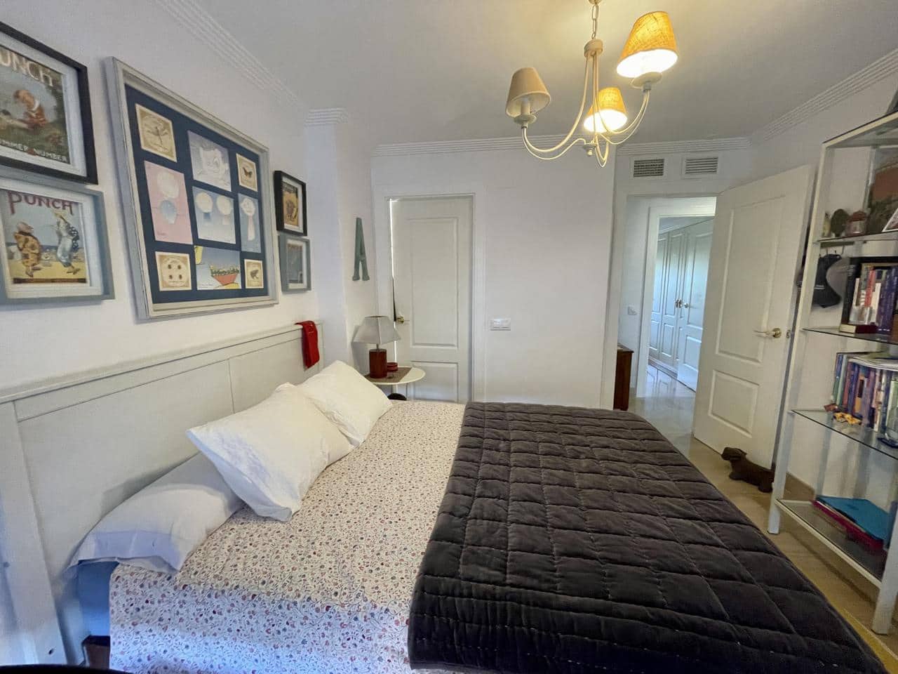 Piso de 2 habitaciones en Sotogrande en venta con piscina garaje - 465.000 € (Ref: 9611155)