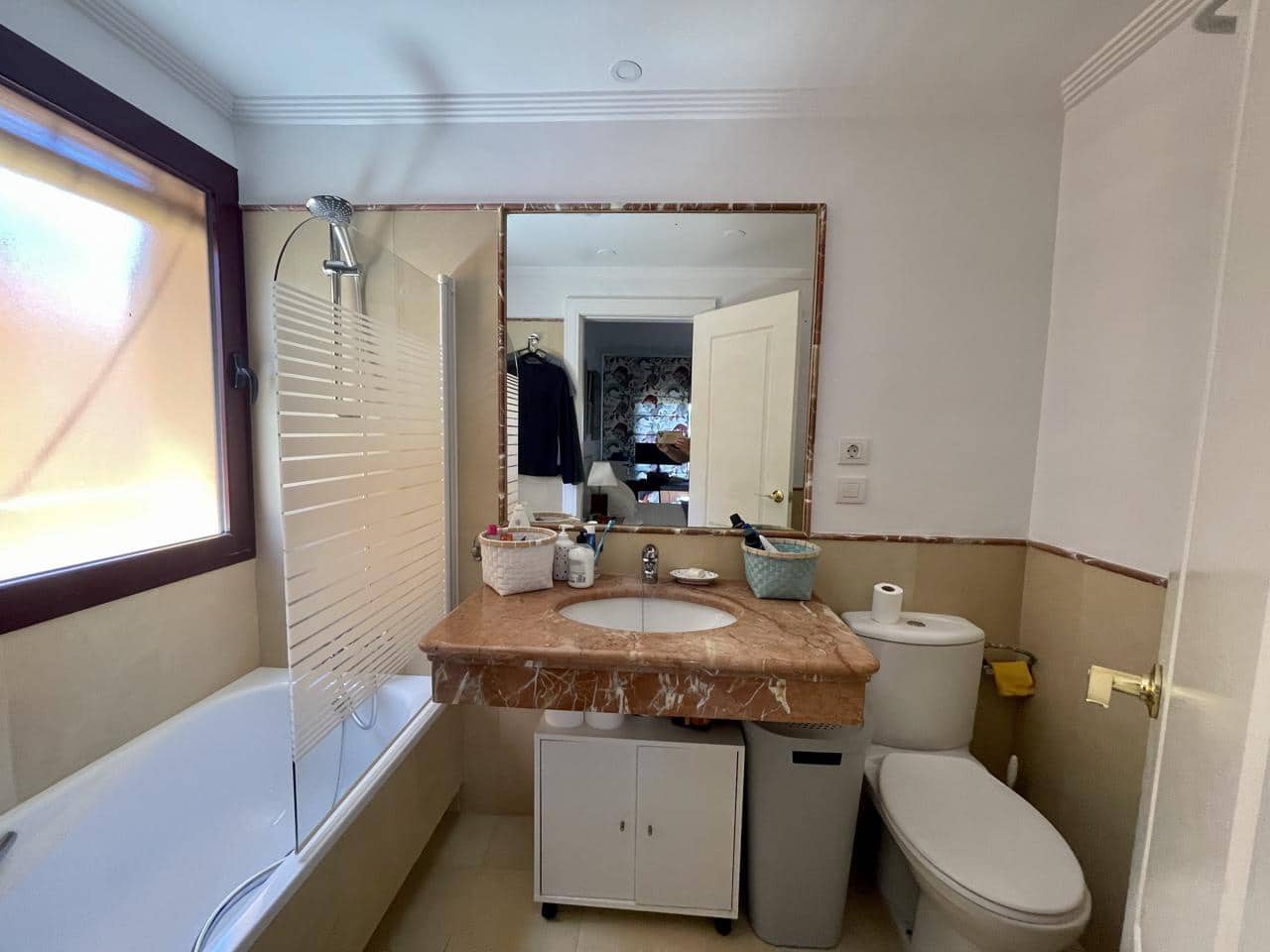 2 bedroom Flat for sale in Sotogrande with pool garage - € 465,000 (Ref: 9620728)