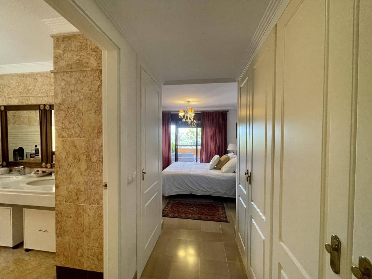 2 bedroom Flat for sale in Sotogrande with pool garage - € 465,000 (Ref: 9620728)