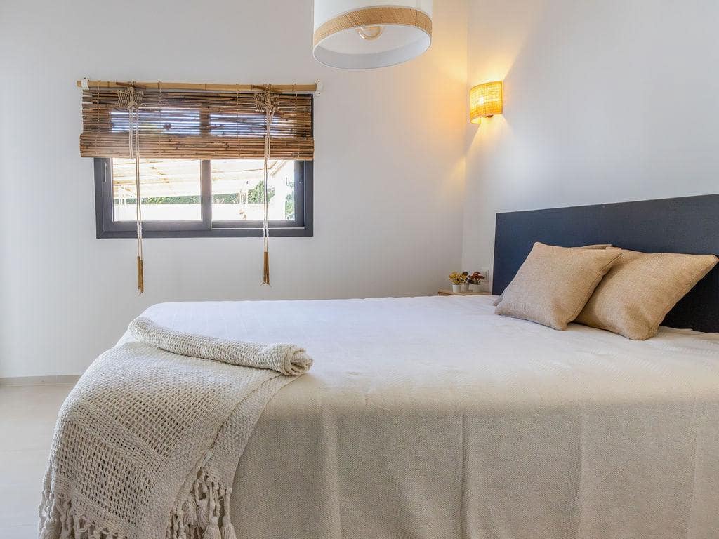 3 sypialnia Willa na sprzedaż w Estepona z basenem garażem - 1 395 000 € (Ref: 9636168)