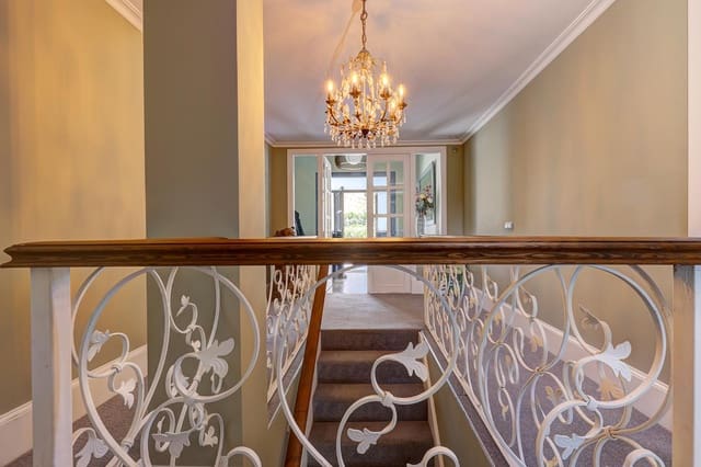 4 soverom Villa til salgs i Casares Pueblo, Casares med svømmebasseng garasje - € 2 250 000 (Ref: 9642858)