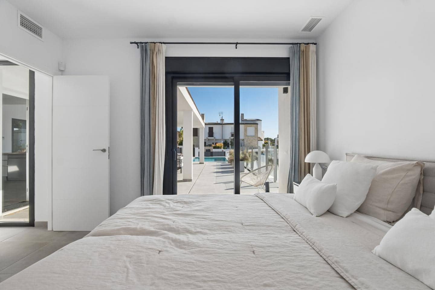 3 camera da letto Villa in vendita in Estepona con piscina garage - 949.000 € (Rif: 9643651)