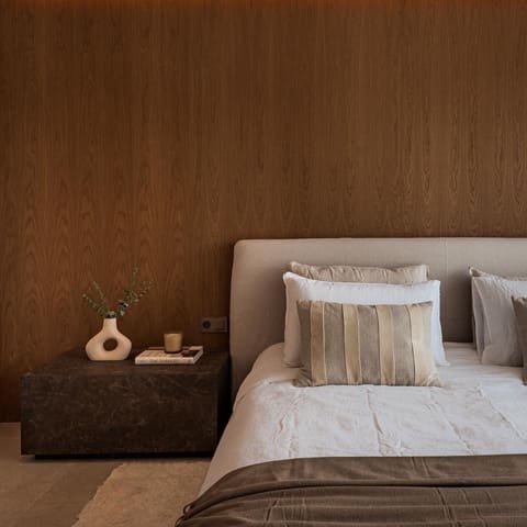 4 soverom Leilighet til salgs i Las Brisas, Marbella med svømmebasseng garasje - € 1 595 000 (Ref: 9676408)