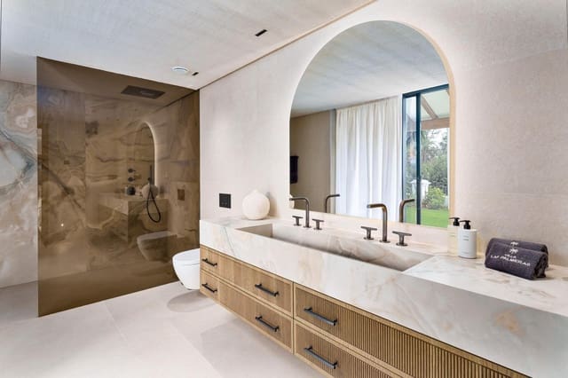 5 camera da letto Villa in vendita in Las Brisas, Marbella con piscina garage - 8.300.000 € (Rif: 9687452)