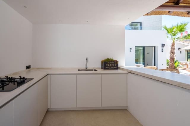 5 camera da letto Villa in vendita in Las Brisas, Marbella con piscina garage - 8.300.000 € (Rif: 9687452)