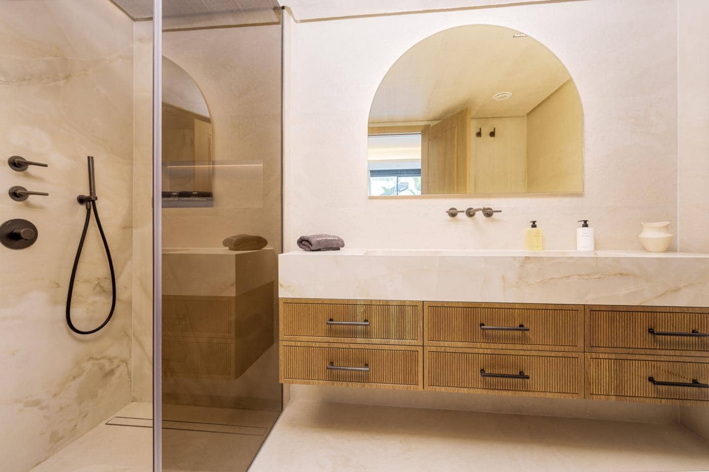 Chalet de 5 habitaciones en Marbella en venta con piscina garaje - 8.300.000 € (Ref: 9687452)