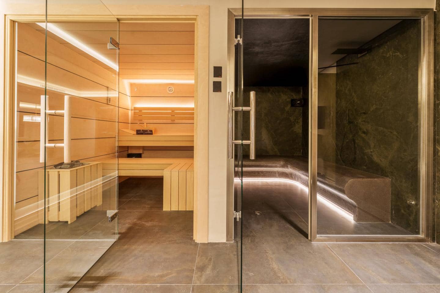 Chalet de 5 habitaciones en Marbella en venta con piscina garaje - 8.300.000 € (Ref: 9687452)