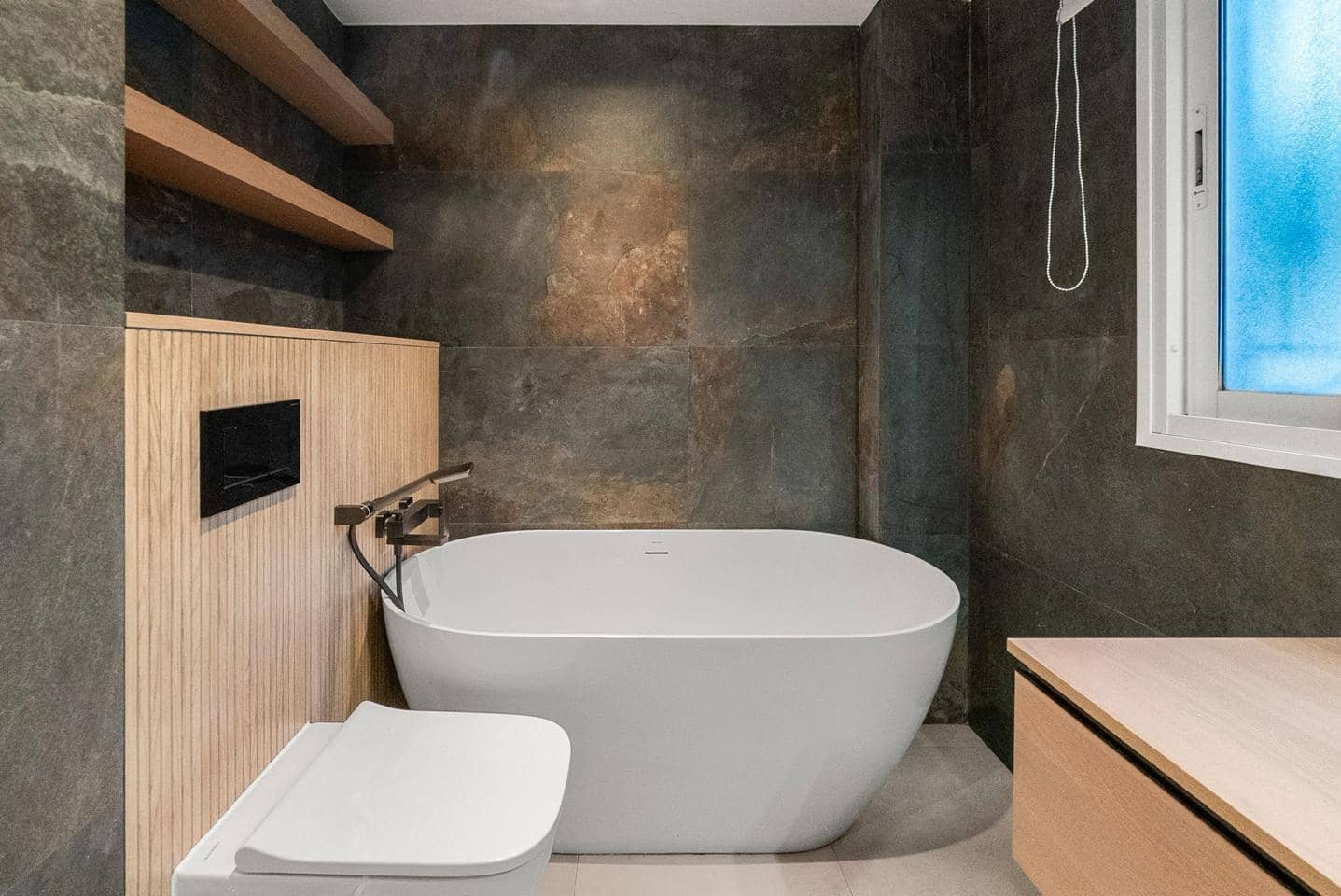 3 bedroom Flat for sale in Marbella with garage - € 1,590,000 (Ref: 9697730)