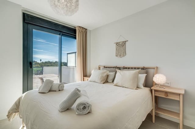 1 soveværelse Lejlighed til salg i La Concha - Resina Golf, Estepona med swimmingpool garage - € 339.000 (Ref: 9709464)