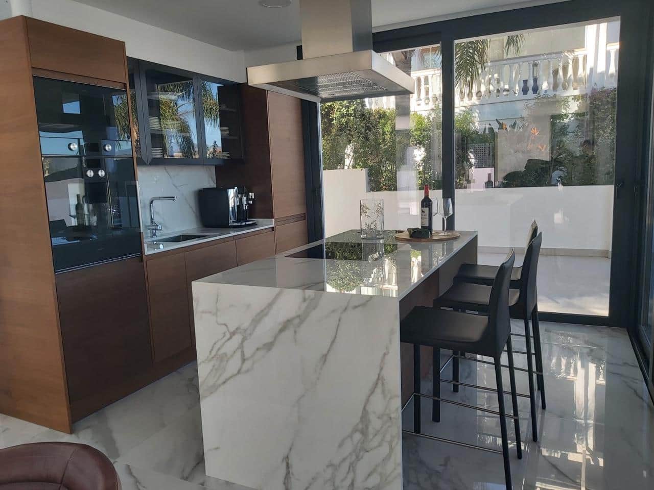 4 Zimmer Villa zu verkaufen in Estepona mit Pool Garage - 1.440.000 € (Ref: 9716572)