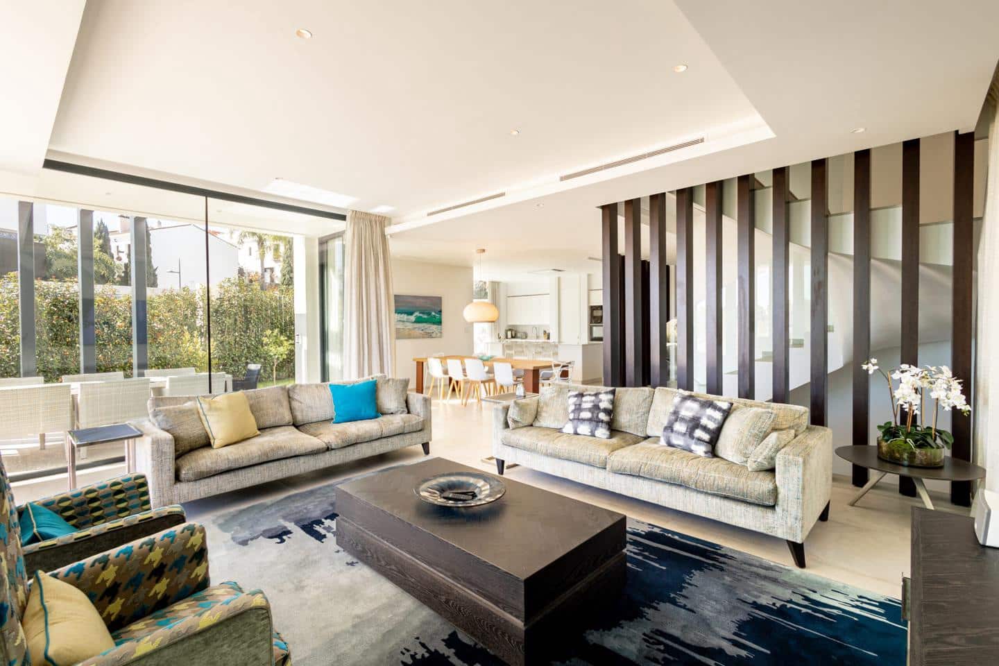 4 sypialnia Willa na sprzedaż w El Paraiso z basenem garażem - 1 995 000 € (Ref: 9724895)