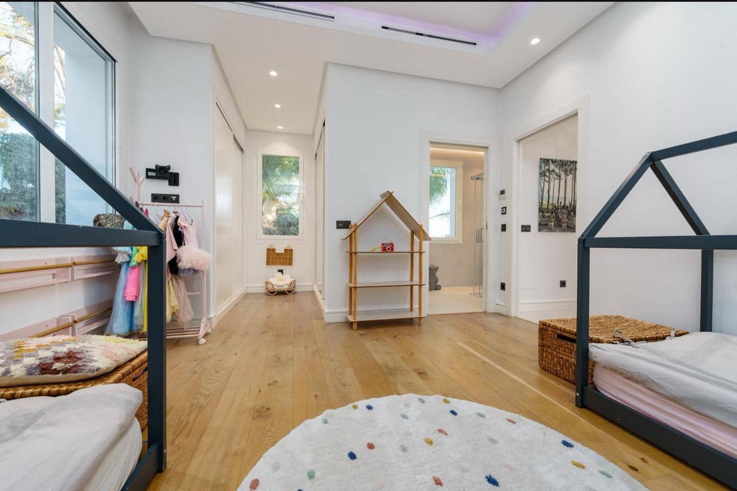 Chalet de 5 habitaciones en Marbella en venta con piscina garaje - 2.490.000 € (Ref: 9743064)