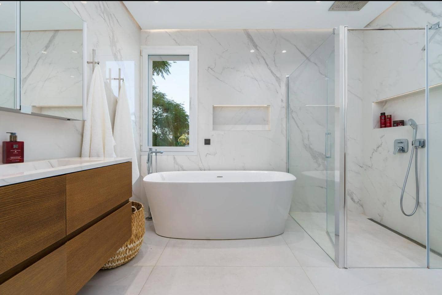 Chalet de 5 habitaciones en Marbella en venta con piscina garaje - 2.490.000 € (Ref: 9743064)