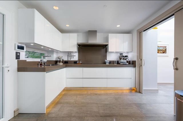 Chalet de 5 habitaciones en Rodeo Alto - Guadaiza - La Campana, Marbella en venta con piscina garaje - 2.490.000 € (Ref: 9743064)