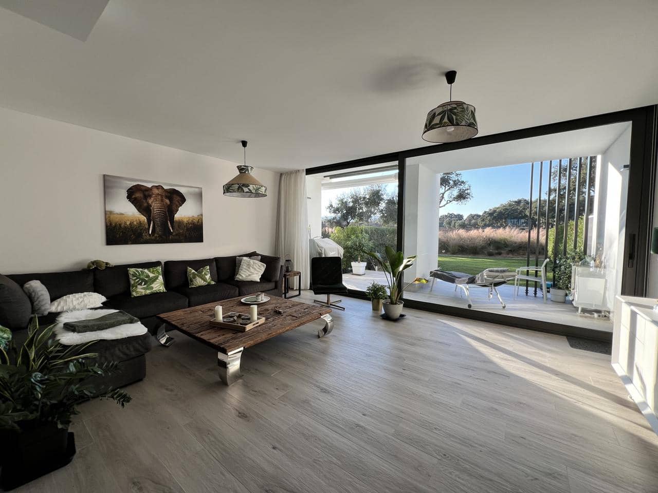 3 soveværelse Villa til salg i La Alcaidesa med swimmingpool garage - € 799.000 (Ref: 9755113)