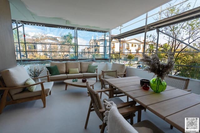 3 soveværelse Lejlighed til salg i San Pedro de Alcántara Pueblo, Marbella med swimmingpool garage - € 850.000 (Ref: 9755248)