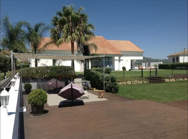 6 sovrum Finca/Hus på landet till salu i Manilva Pueblo, Manilva med pool garage - 2 500 000 € (Ref: 9772058)