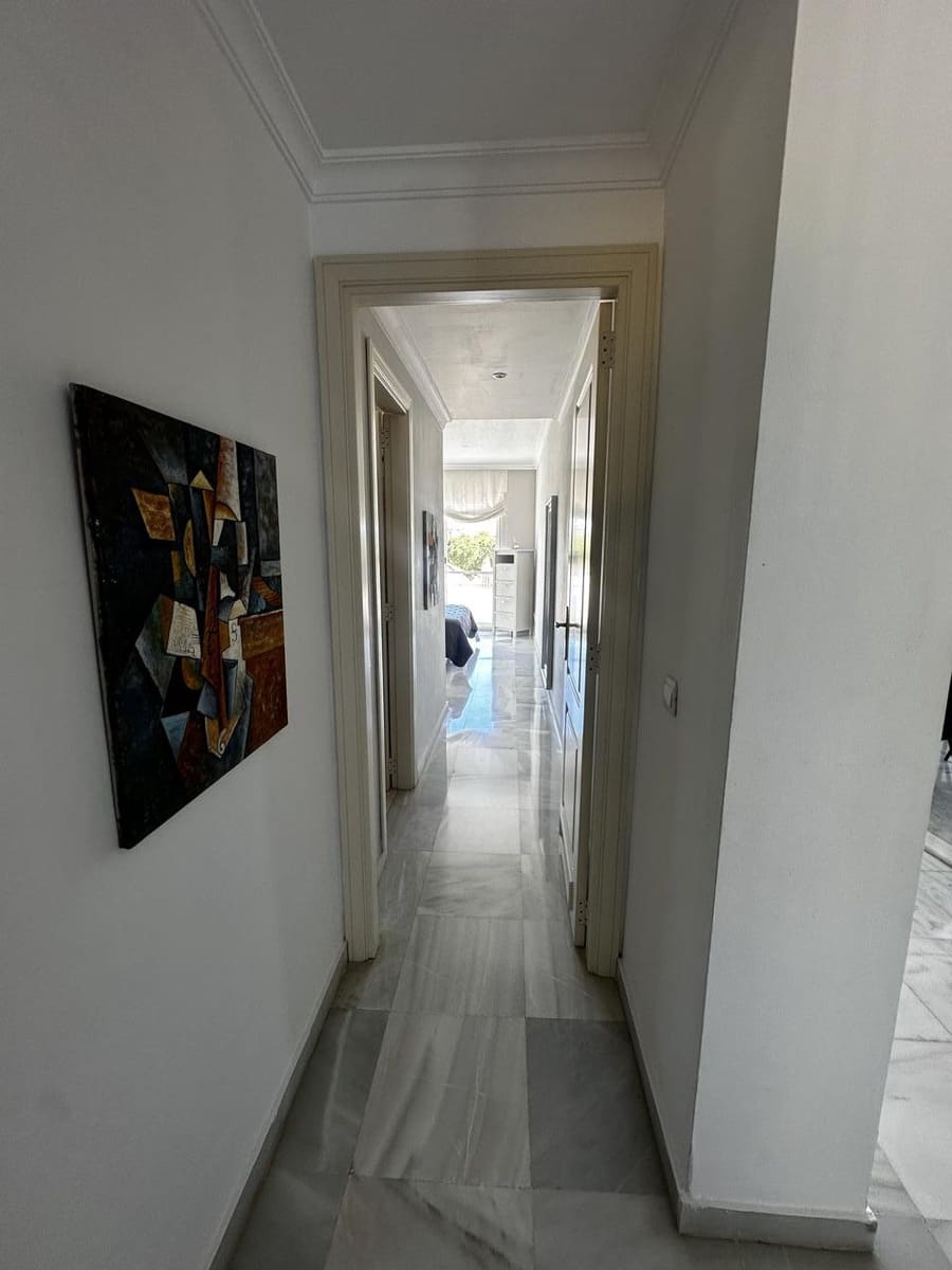 2 chambre Appartement à vendre à Marbella avec piscine garage - 460 000 € (Ref: 9772059)