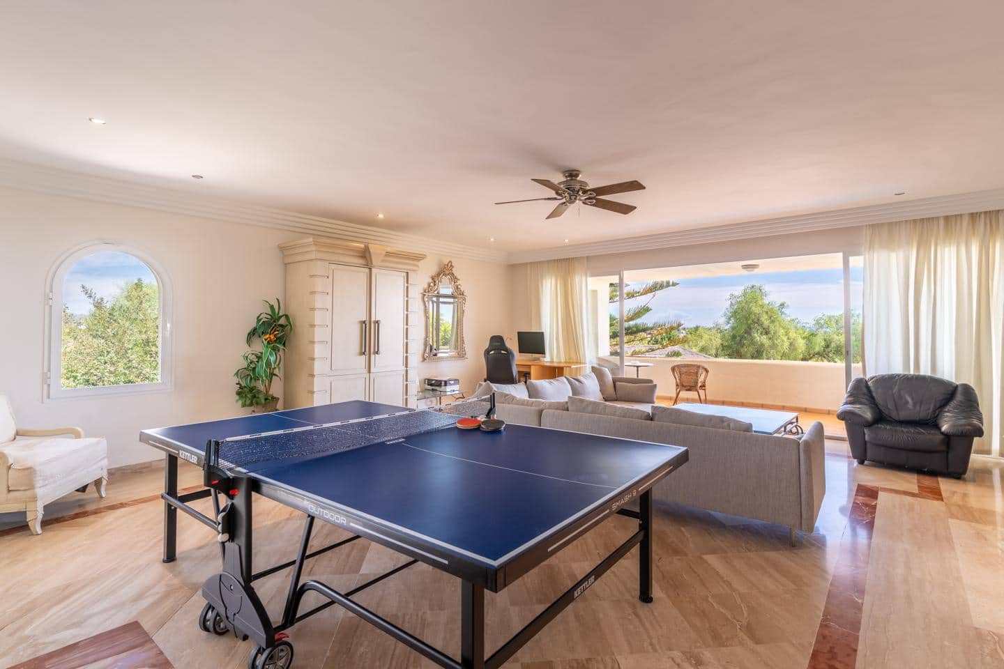 5 sovrum Villa till salu i Benahavis med pool garage - 4 499 000 € (Ref: 9782382)