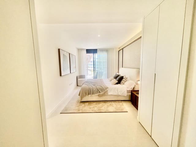 3 quarto Apartamento para venda em San Pedro de Alcántara Pueblo, Marbella com piscina garagem - 1 200 000 € (Ref: 9787045)