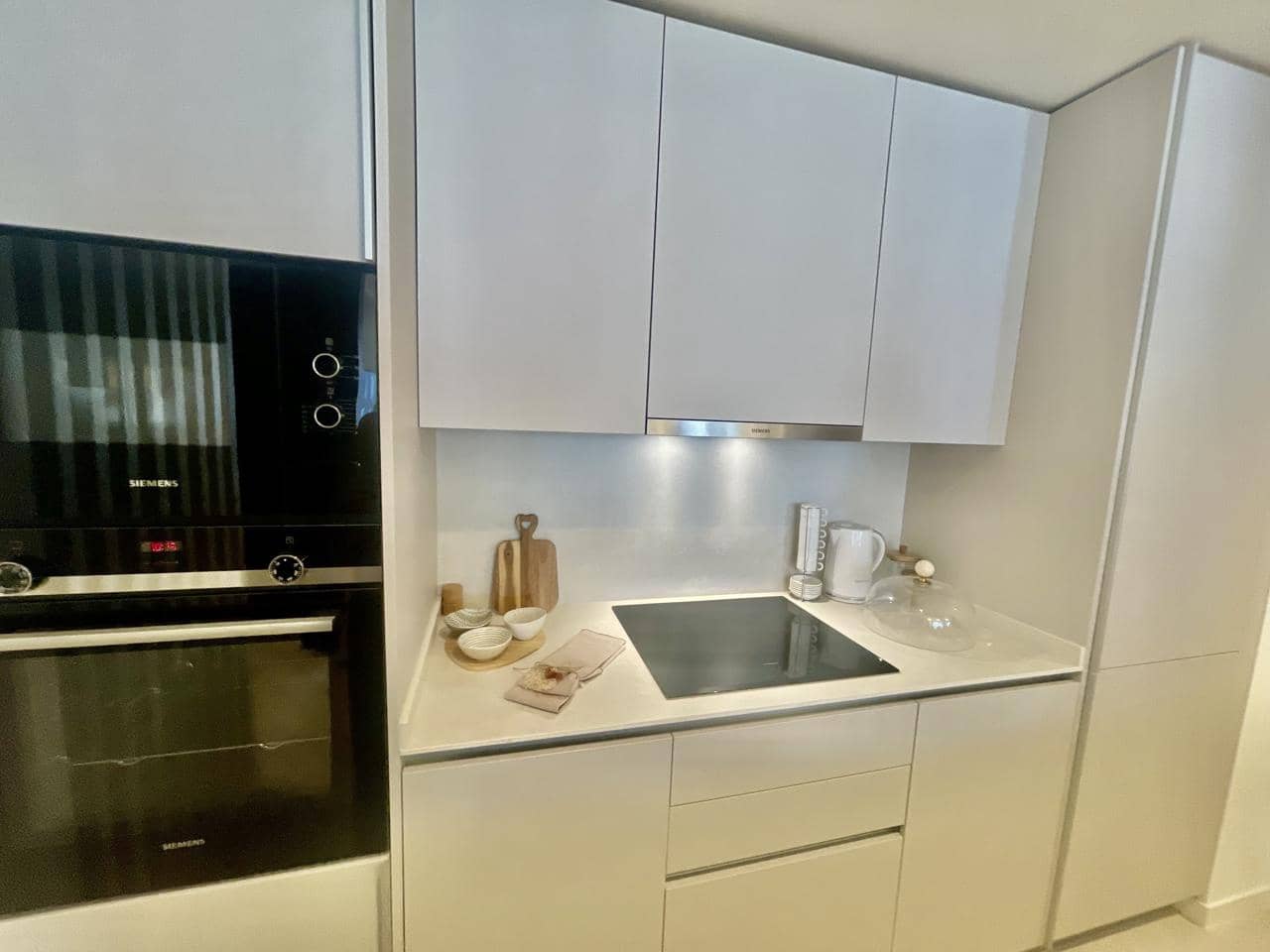 4 sypialnia Mieszkanie na sprzedaż w Marbella z basenem garażem - 1 495 000 € (Ref: 9787046)