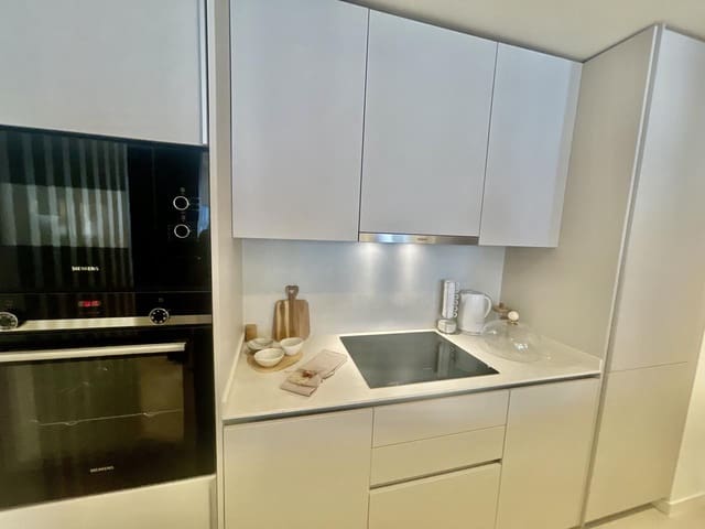 4 sypialnia Mieszkanie na sprzedaż w Nueva Alcántara, Marbella z basenem garażem - 1 495 000 € (Ref: 9787046)