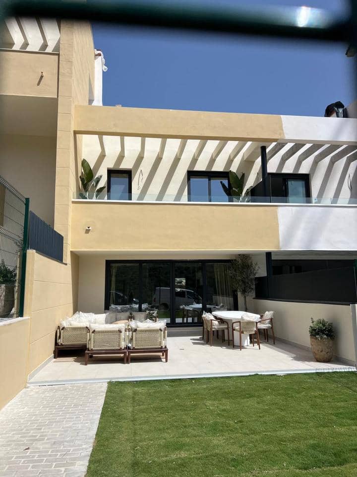 3 sypialnia Mieszkanie na sprzedaż w Casares z basenem garażem - 390 000 € (Ref: 9787048)